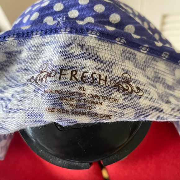FRESH Ladies top blue and white polka dot XL Sleeveless fun top with ruffle - Picture 5 of 6